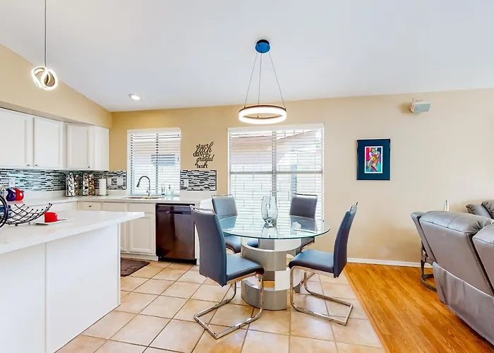 Holiday home Nestled On Nielson