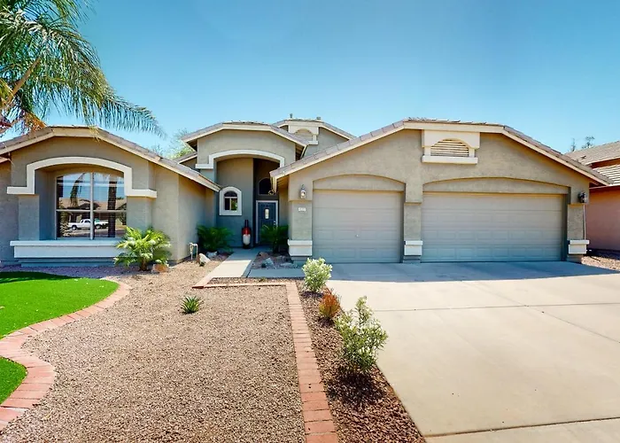 Nestled On Nielson Holiday home *