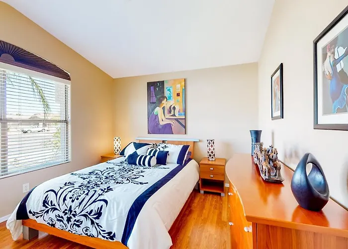 Holiday home Nestled On Nielson